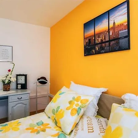 Apartmán Luxury Center - Two Bedroom With Balcony