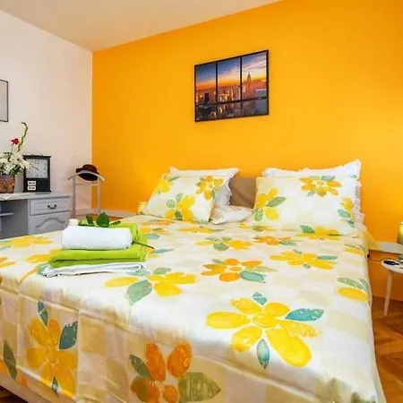 Apartmán Luxury Center - Two Bedroom With Balcony Split